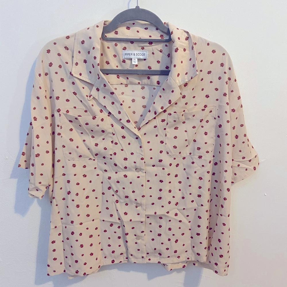 Piper and Scoot Floral Button-Up Blouse NWOT